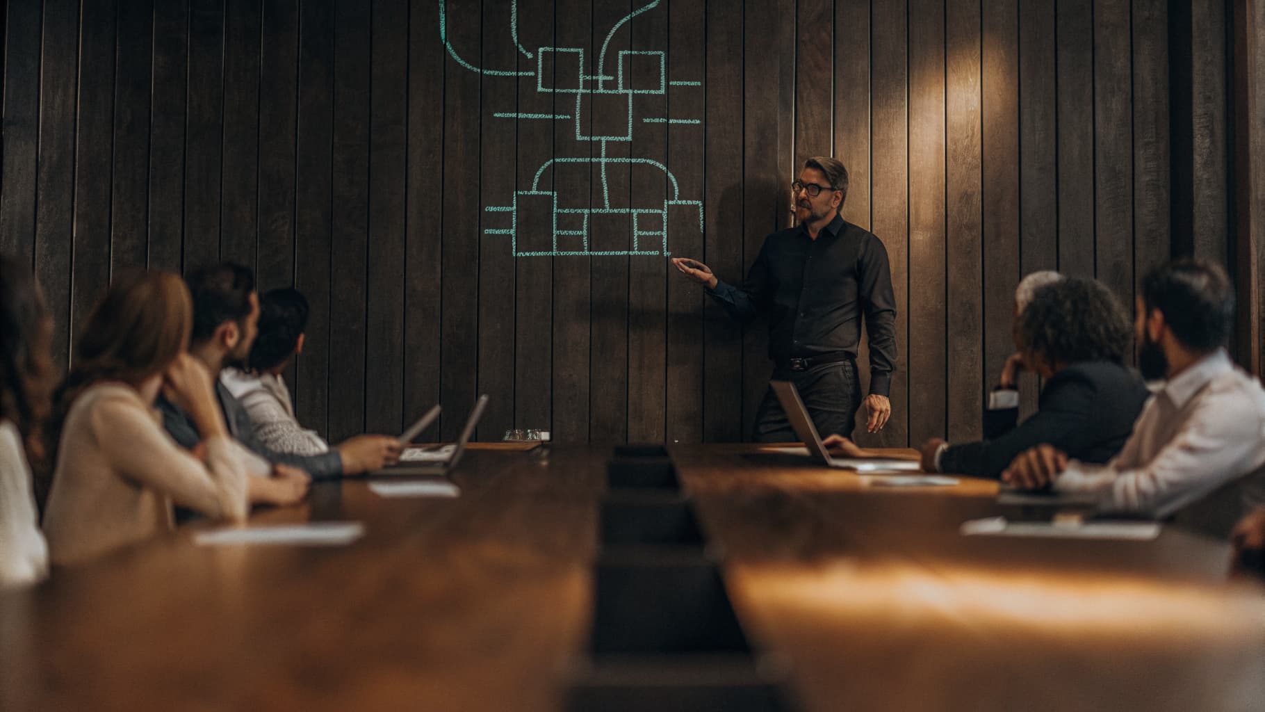 Lo que aprendí enseñando Systems Thinking a 30 ejecutivos mexicanos: los 5 patrones que se repiten sin falta
